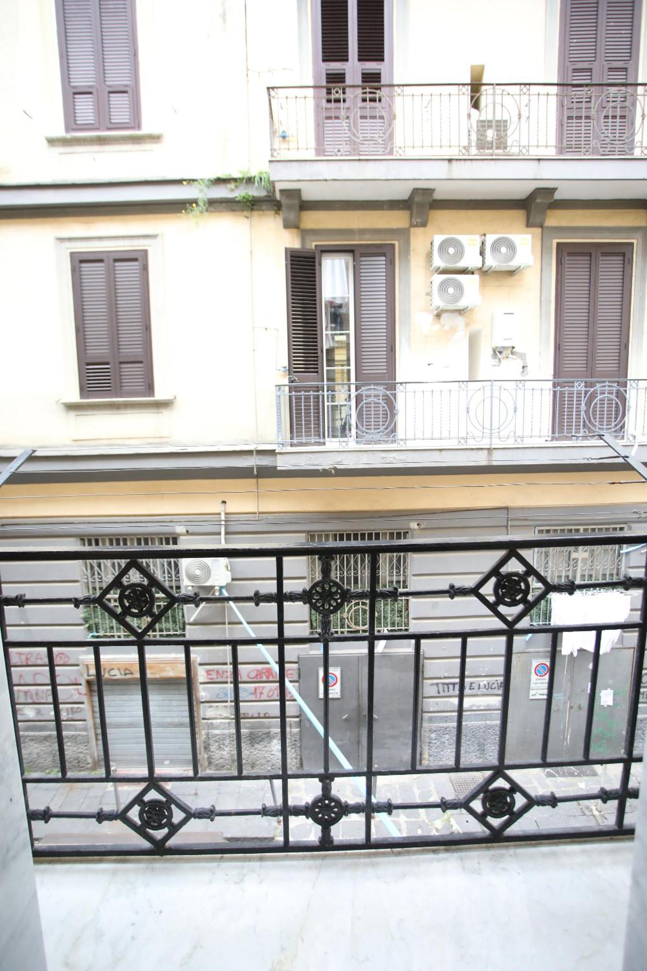 Appartement La Casa Sulla Nuvola Duomo Centro Storico Di Napoli Extérieur photo