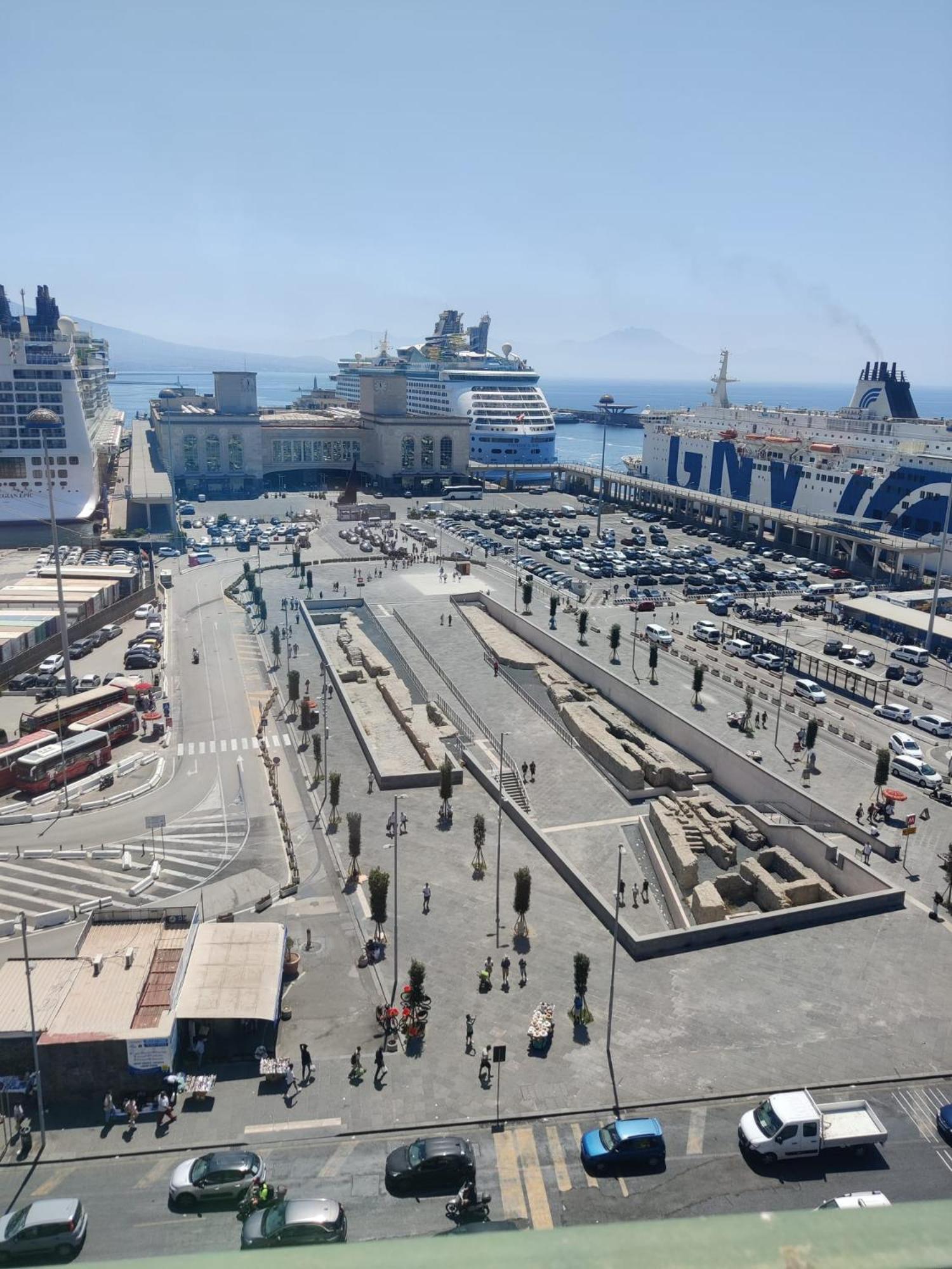 Appartement La Casa Sulla Nuvola Duomo Centro Storico Di Napoli Extérieur photo